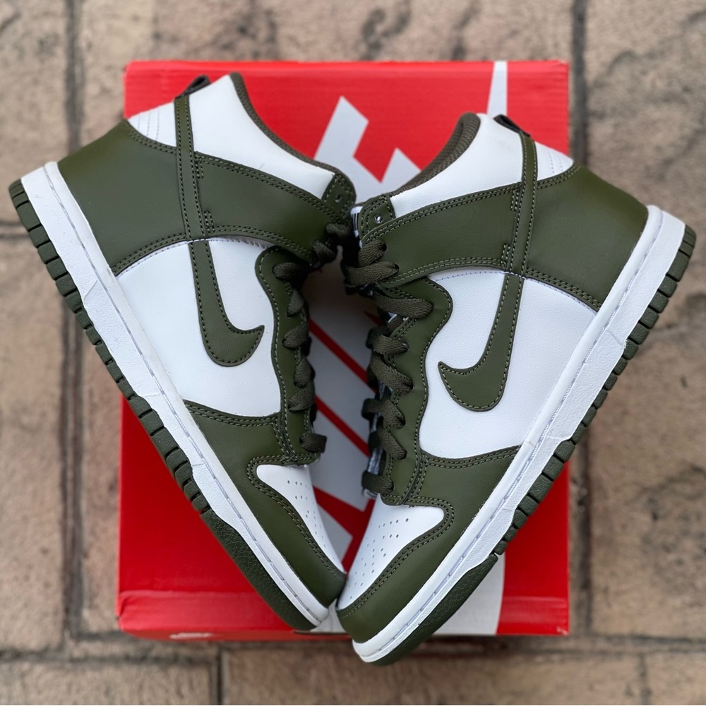 Nike dunk high cargo khaki size US 4Y (women’s 5.5)